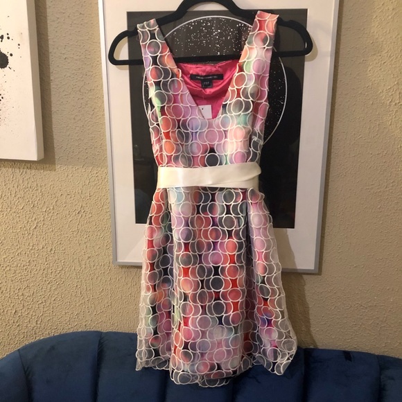 French Connection NWT Artistic Dress Size 4 US - Picture 2 of 7
